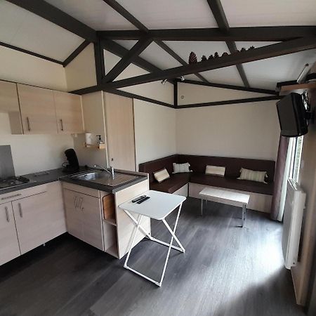 Camping Au Tour De L'Aveyron LʼHospitalet-du-Larzac Exterior foto