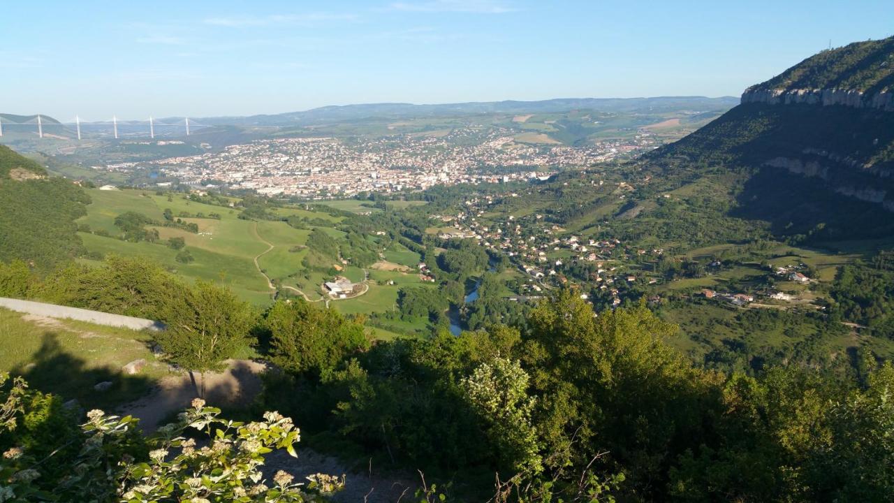 Camping Au Tour De L'Aveyron LʼHospitalet-du-Larzac Exterior foto