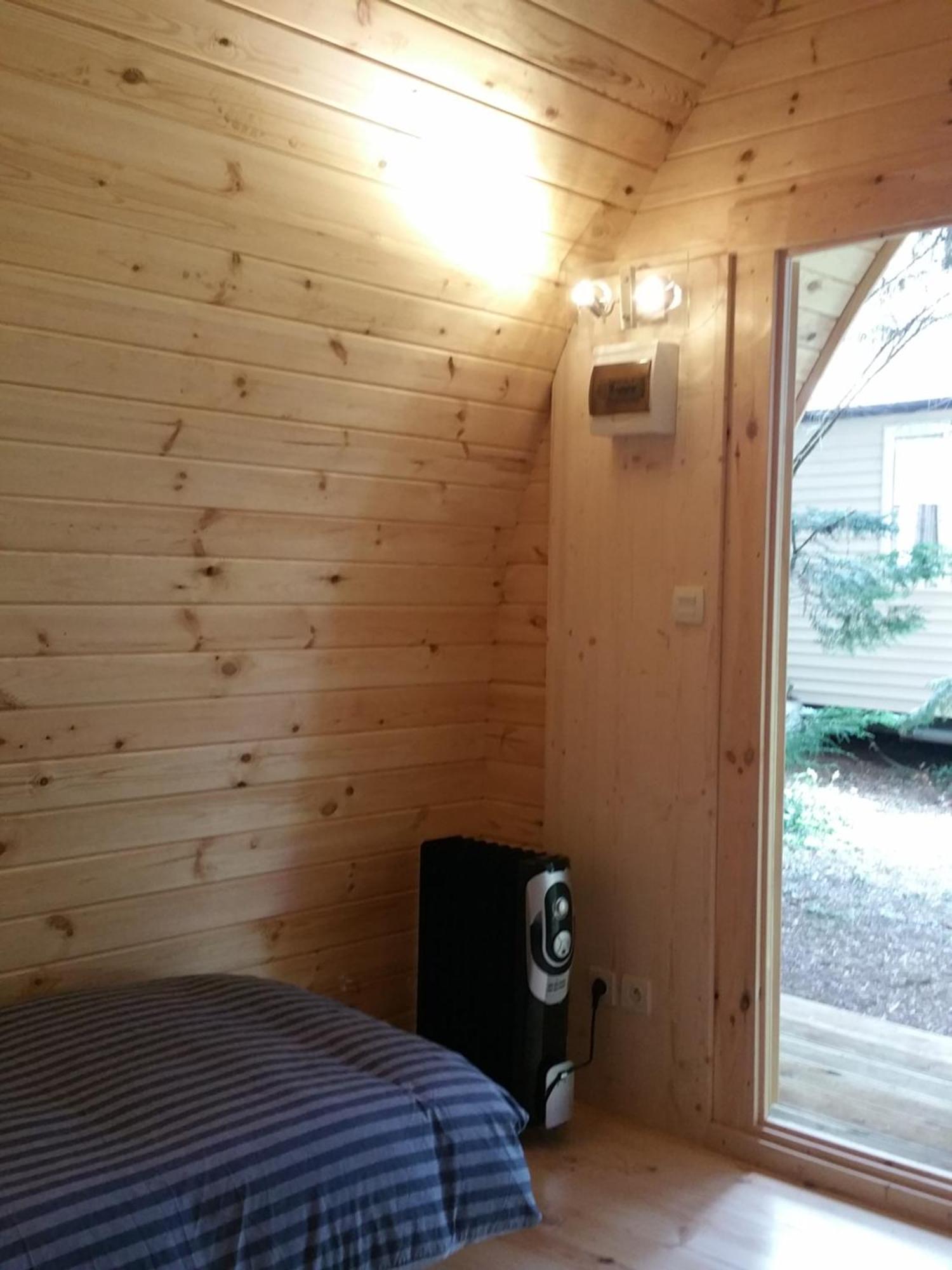 Camping Au Tour De L'Aveyron LʼHospitalet-du-Larzac Habitación foto